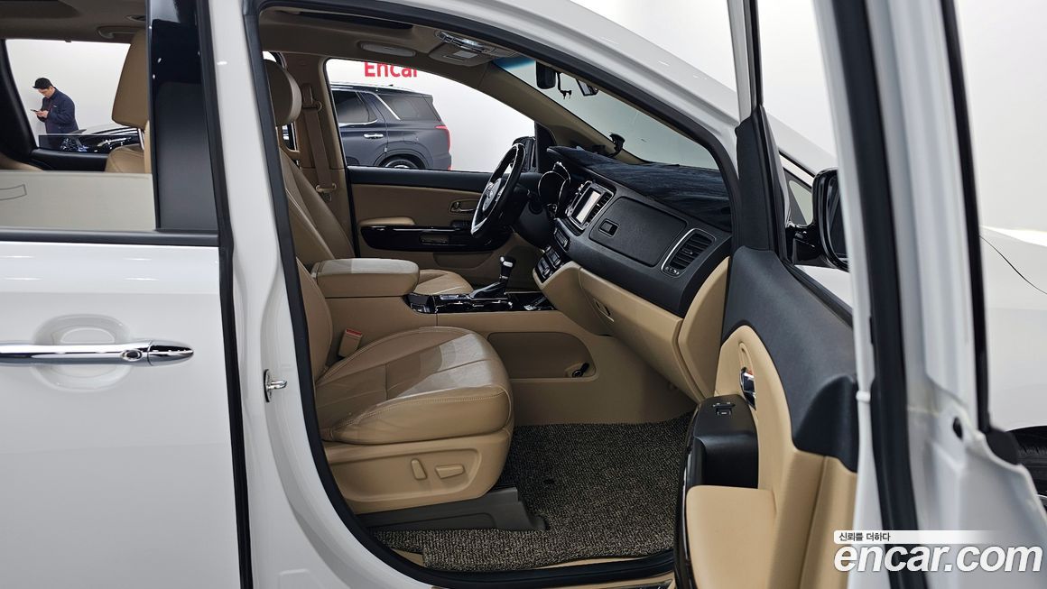Kia Canival 2019