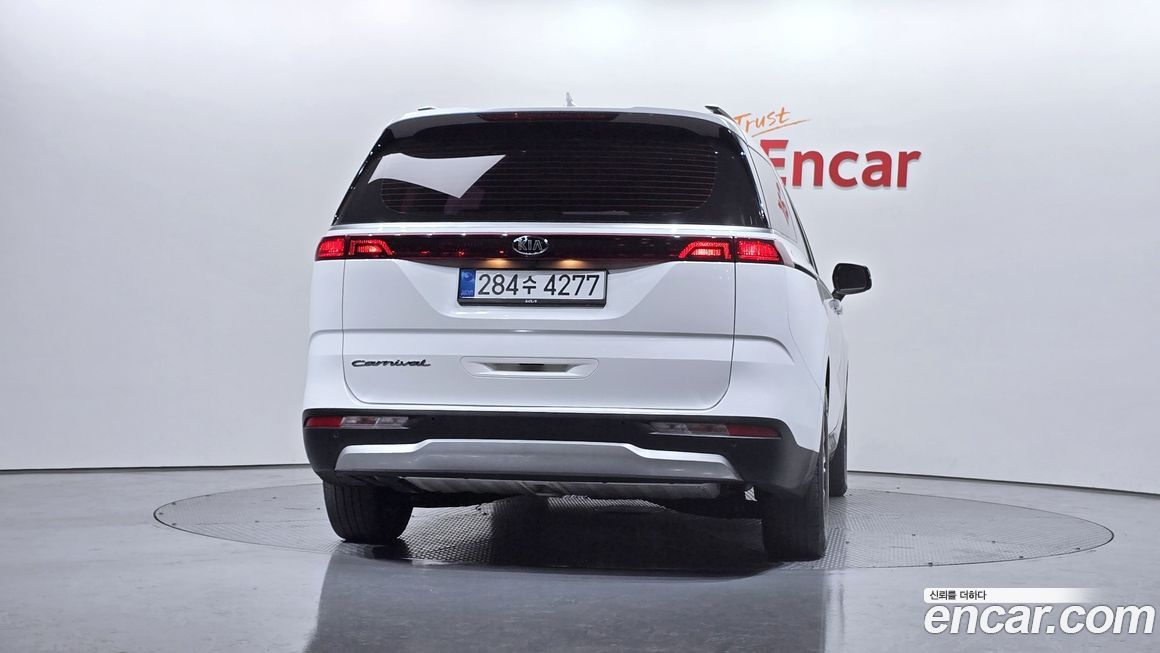 Kia Canival 2021