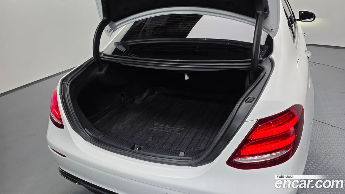 Mercedes-Benz E-Class 2017