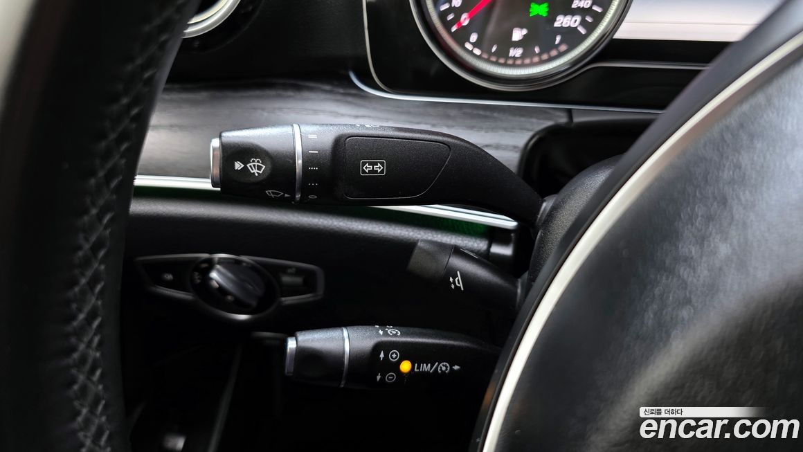 Mercedes-Benz E-Class 2017