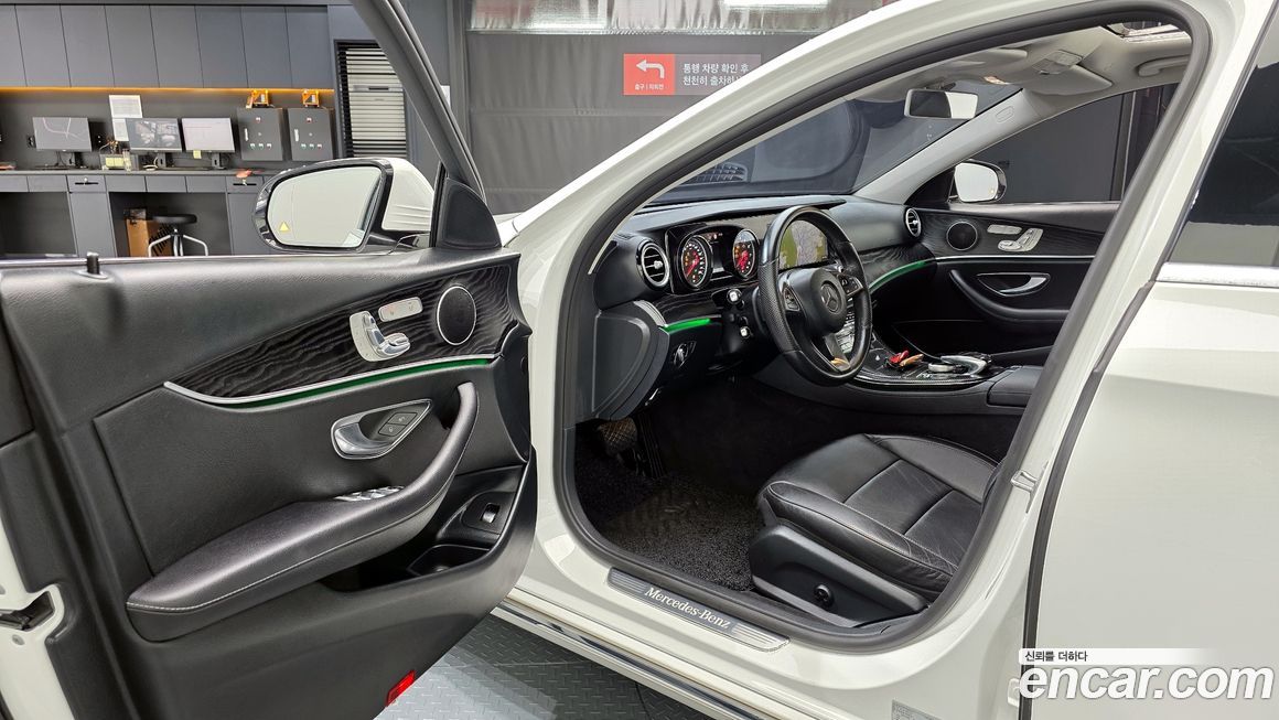 Mercedes-Benz E-Class 2017