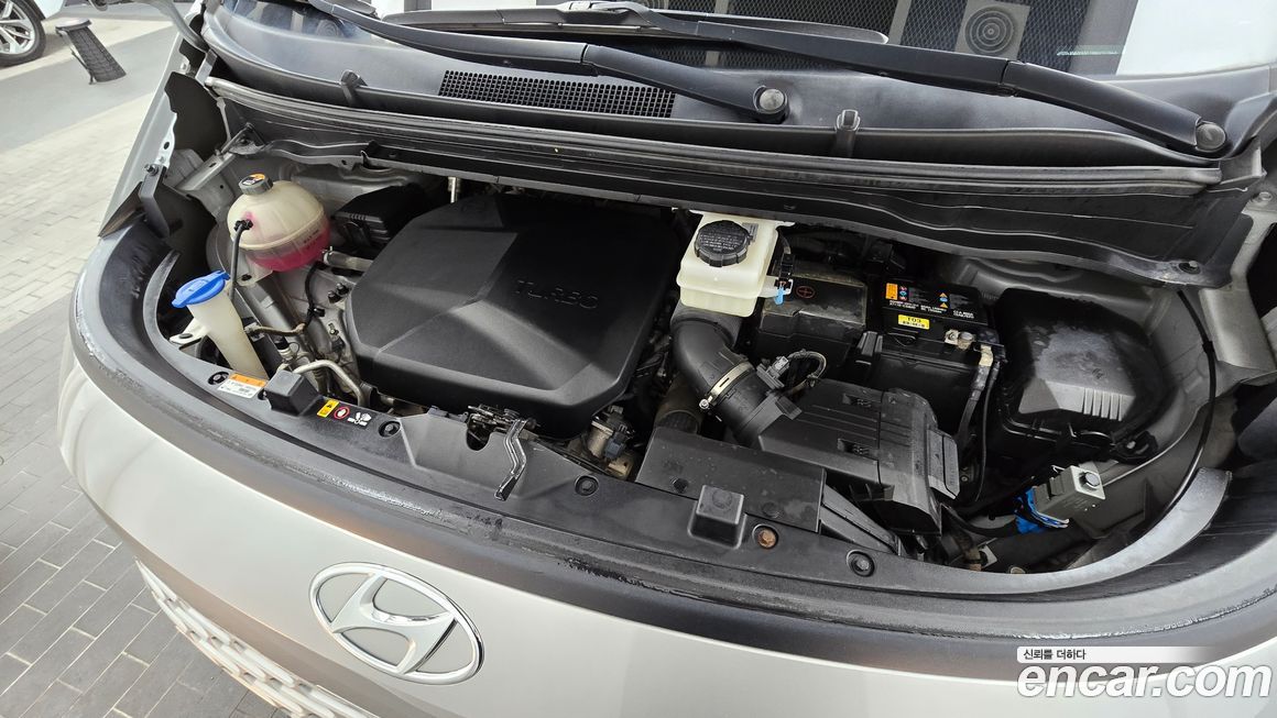 Hyundai Staria 2022