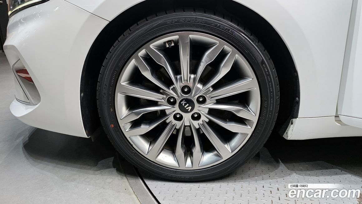 Kia K7 2020