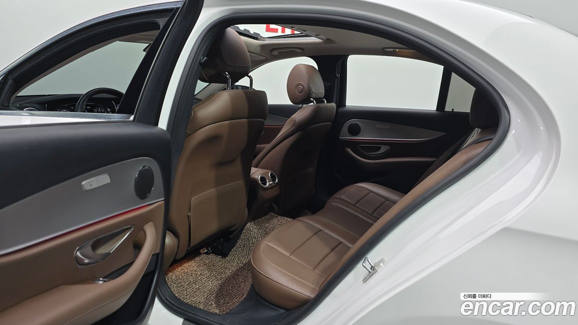 Mercedes-Benz E-Class 2018