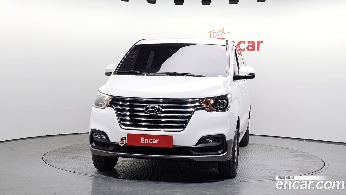 Hyundai Starex 2019