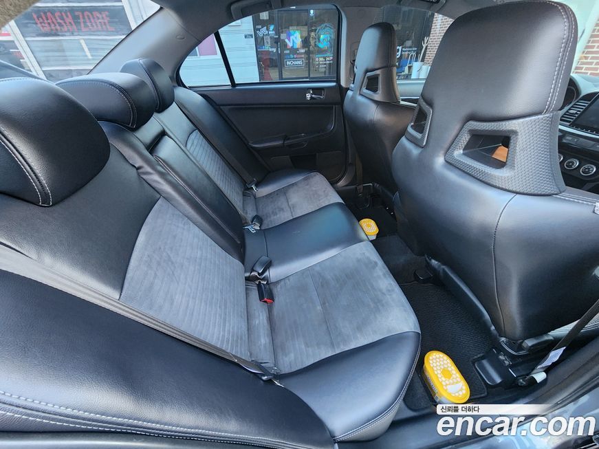 Mitsubishi Lancer Evolution 2009