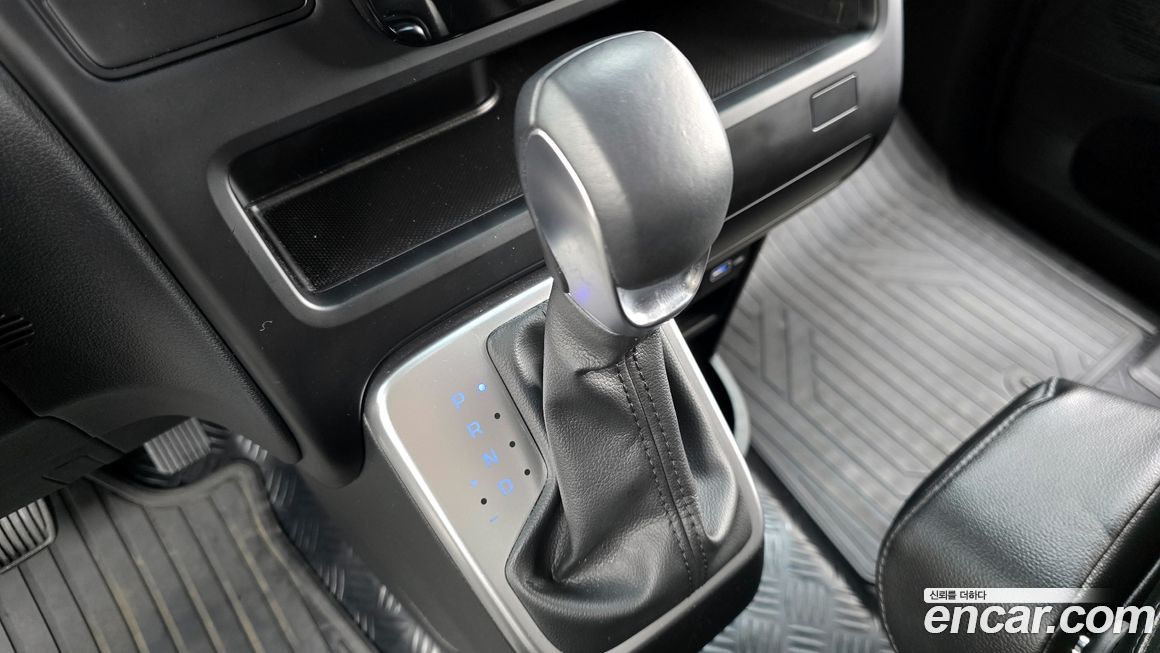 Hyundai Staria 2023