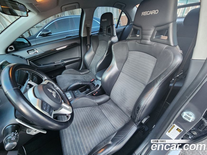 Mitsubishi Lancer Evolution 2009