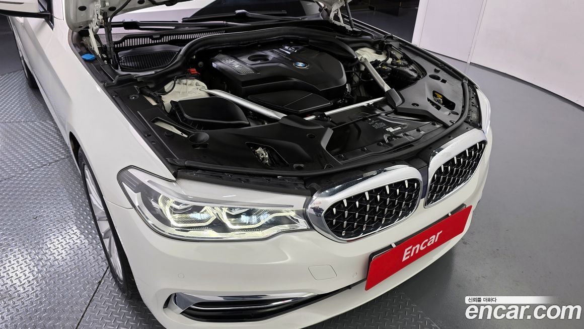 BMW 5-Series 2019