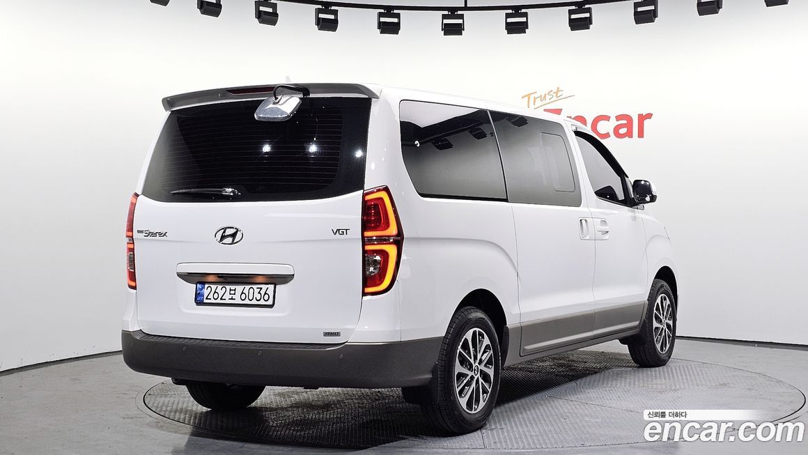 Hyundai Starex 2019