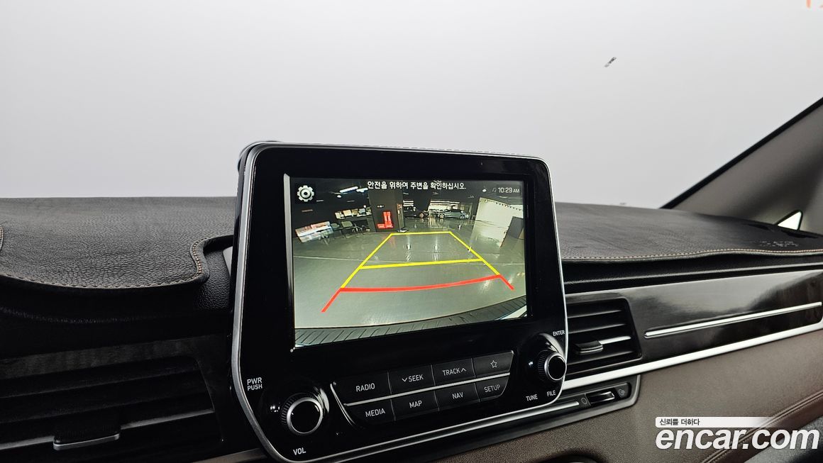 Hyundai Starex 2019