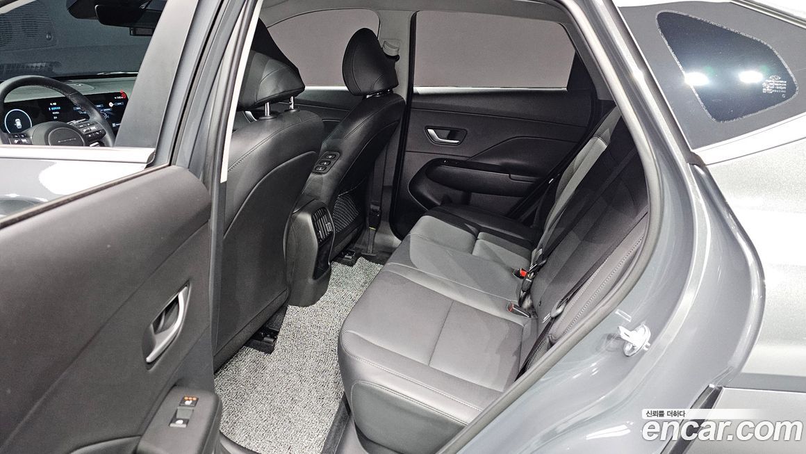 Hyundai Kona 2025