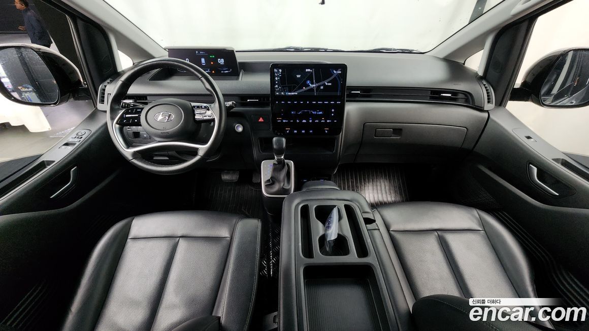 Hyundai Staria 2022