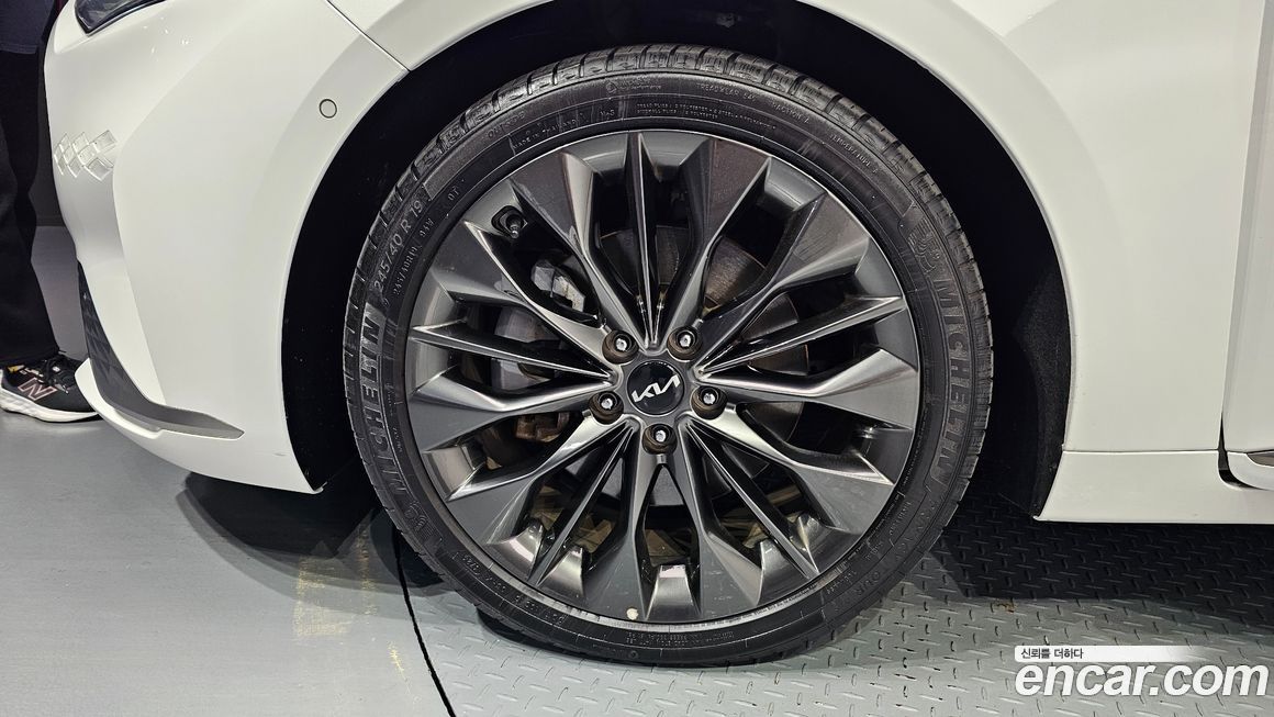 Kia K8 2023