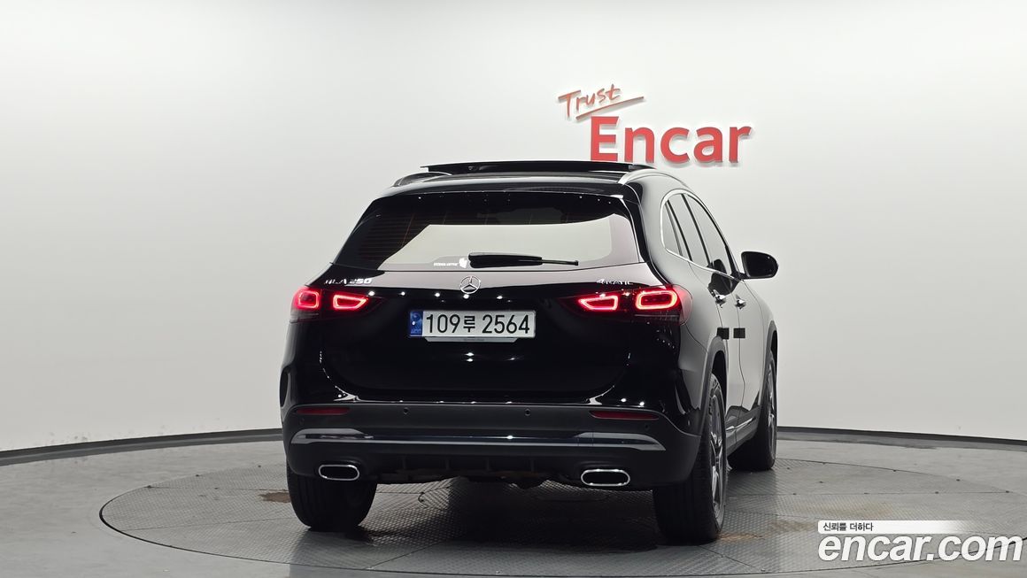 Mercedes-Benz GLA-Class 2023