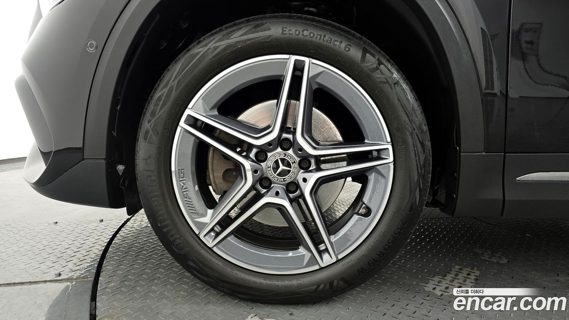 Mercedes-Benz GLA-Class 2023