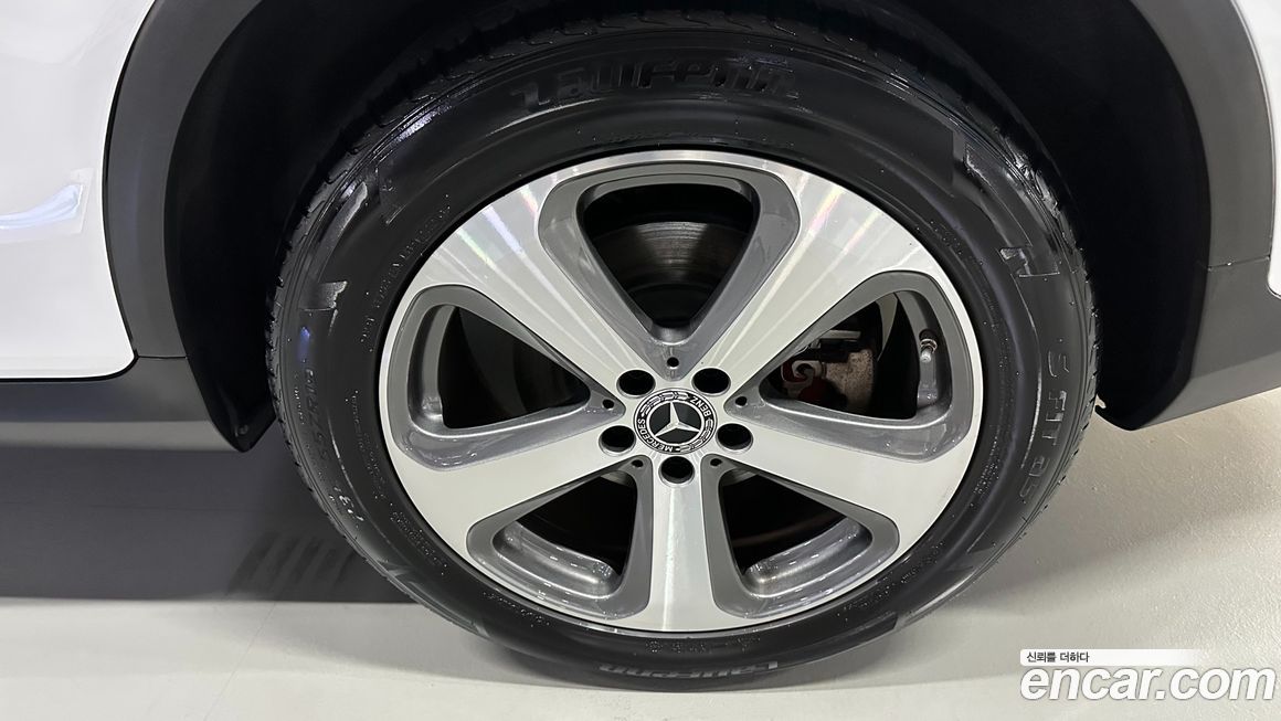 Mercedes-Benz GLC-Class 2019