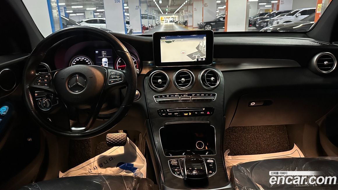 Mercedes-Benz GLC-Class 2019
