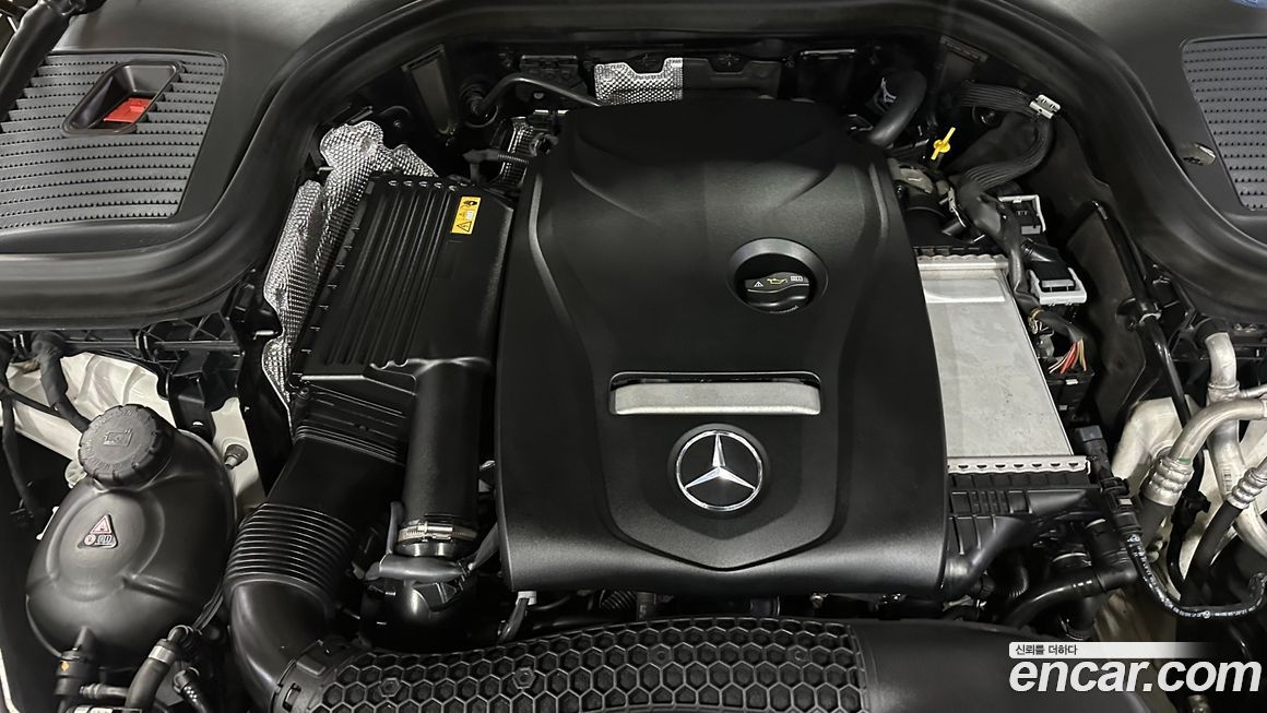 Mercedes-Benz GLC-Class 2019