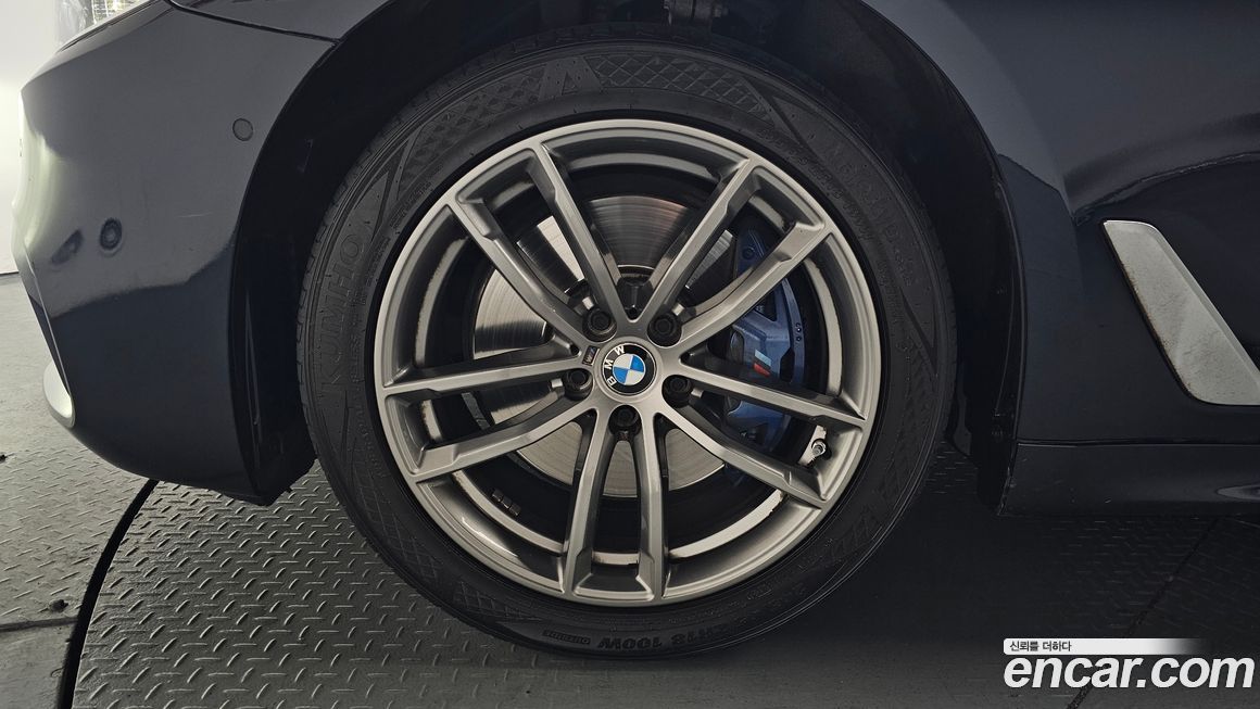 BMW 5-Series 2018