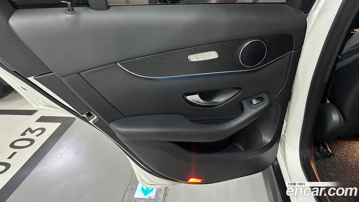 Mercedes-Benz GLC-Class 2019