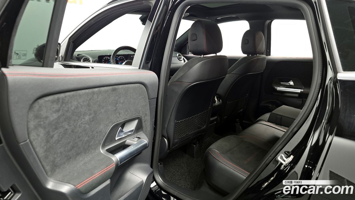 Mercedes-Benz GLA-Class 2023