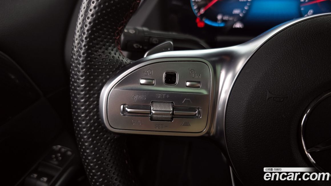 Mercedes-Benz GLA-Class 2023