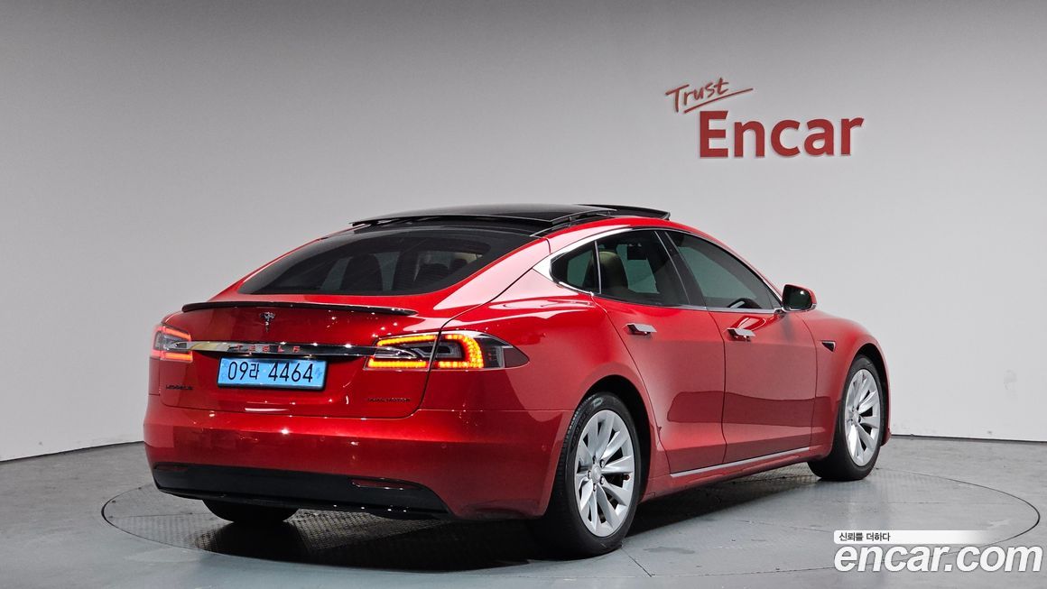 Tesla Model S 2017