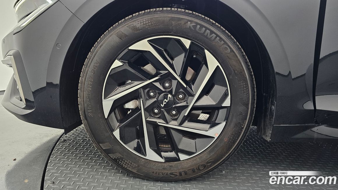 Kia K5 2025