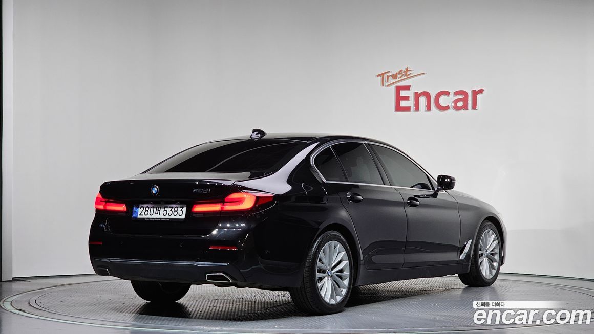 BMW 5-Series 2022