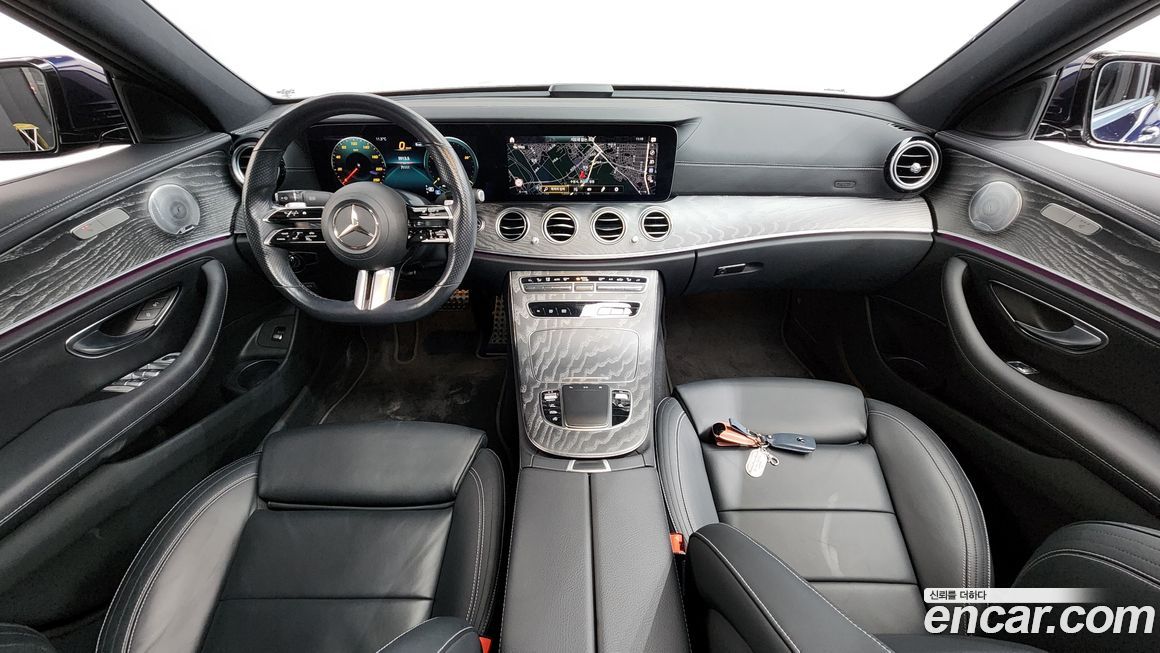 Mercedes-Benz E-Class 2021