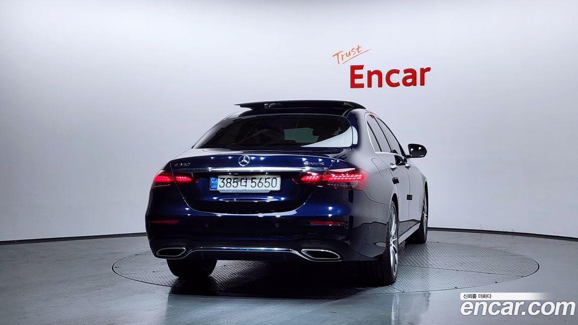 Mercedes-Benz E-Class 2021