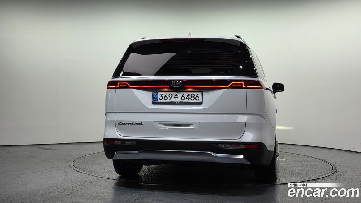 Kia Canival 2021