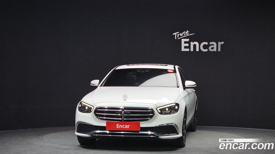 Mercedes-Benz E-Class 2021