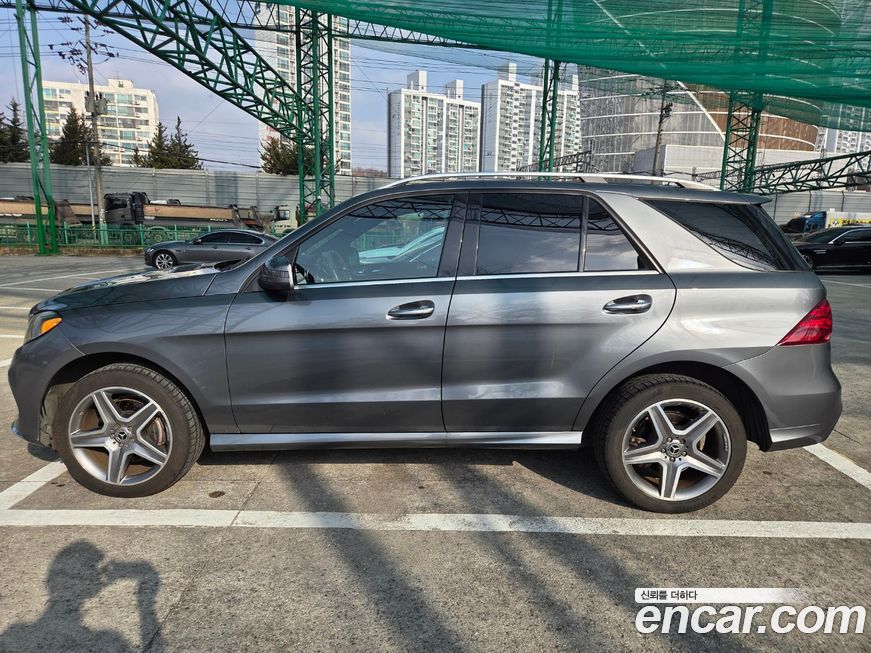 Mercedes-Benz GLE-Class 2017