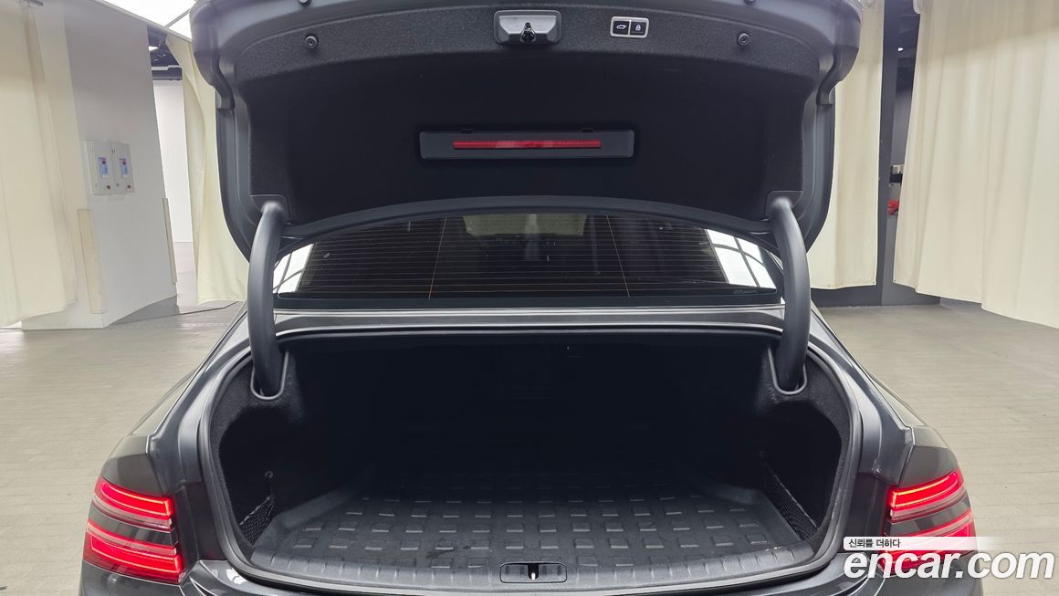 Genesis G80 2021