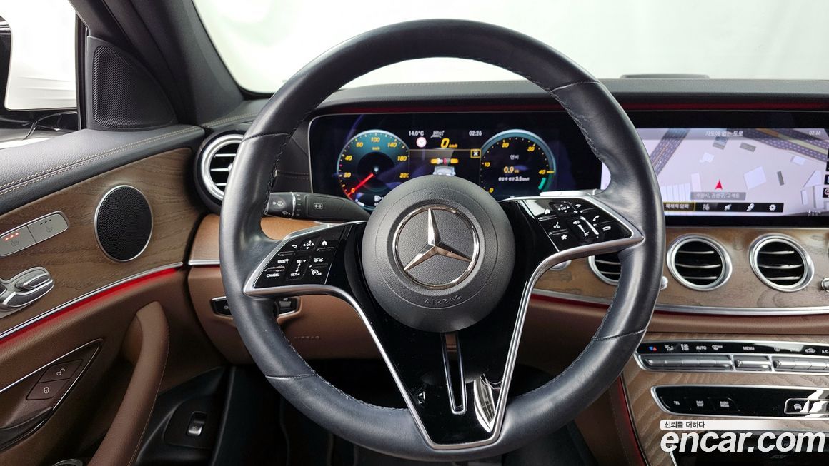 Mercedes-Benz E-Class 2021