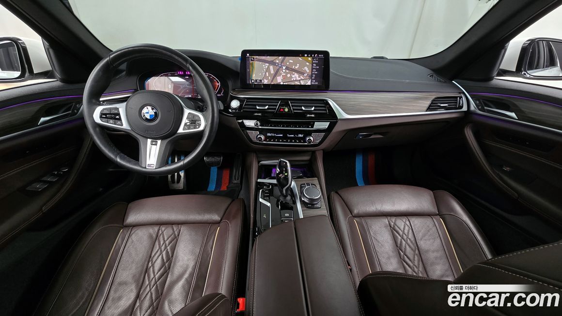 BMW 5-Series 2021