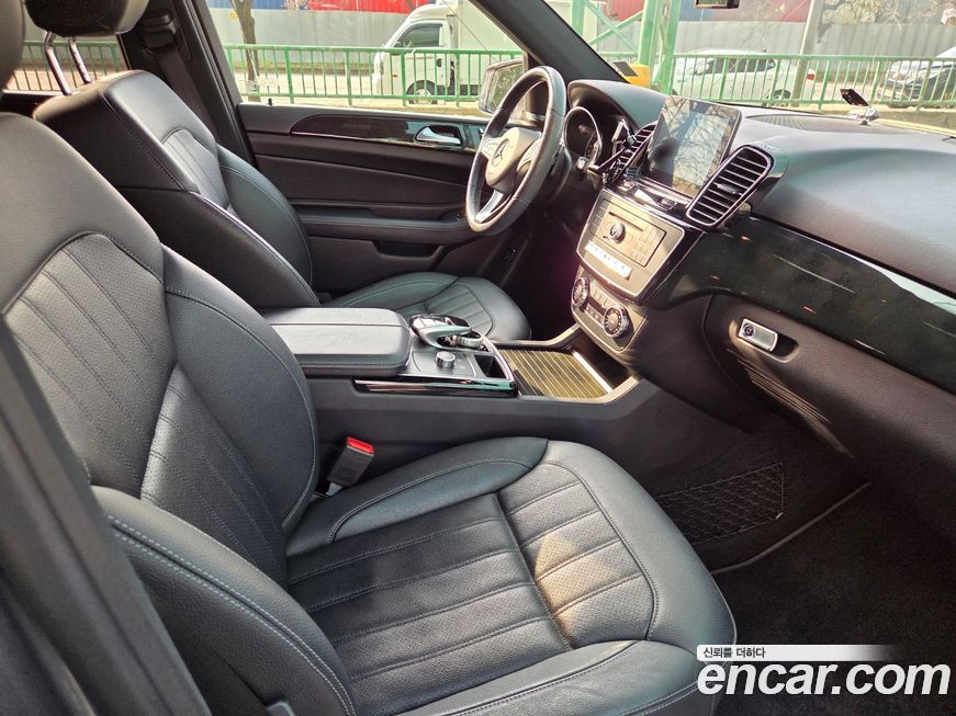 Mercedes-Benz GLE-Class 2017