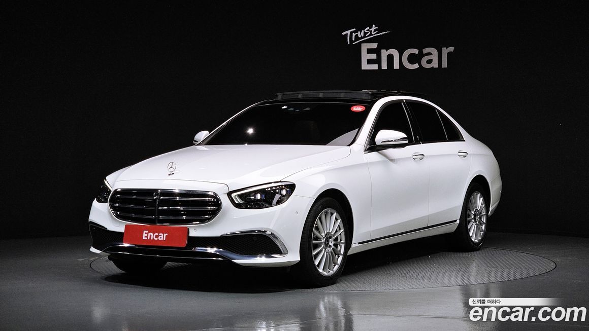 Mercedes-Benz E-Class 2022