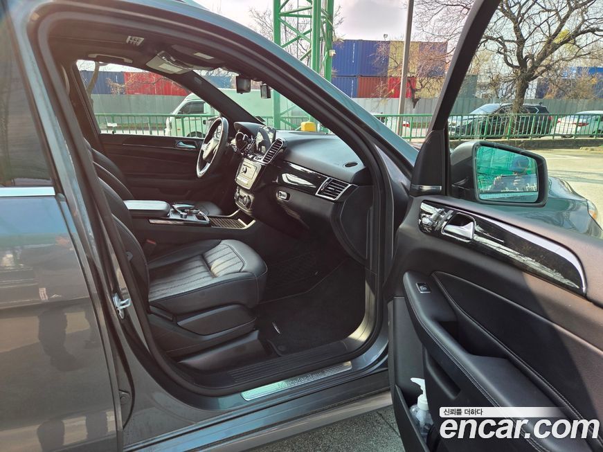 Mercedes-Benz GLE-Class 2017