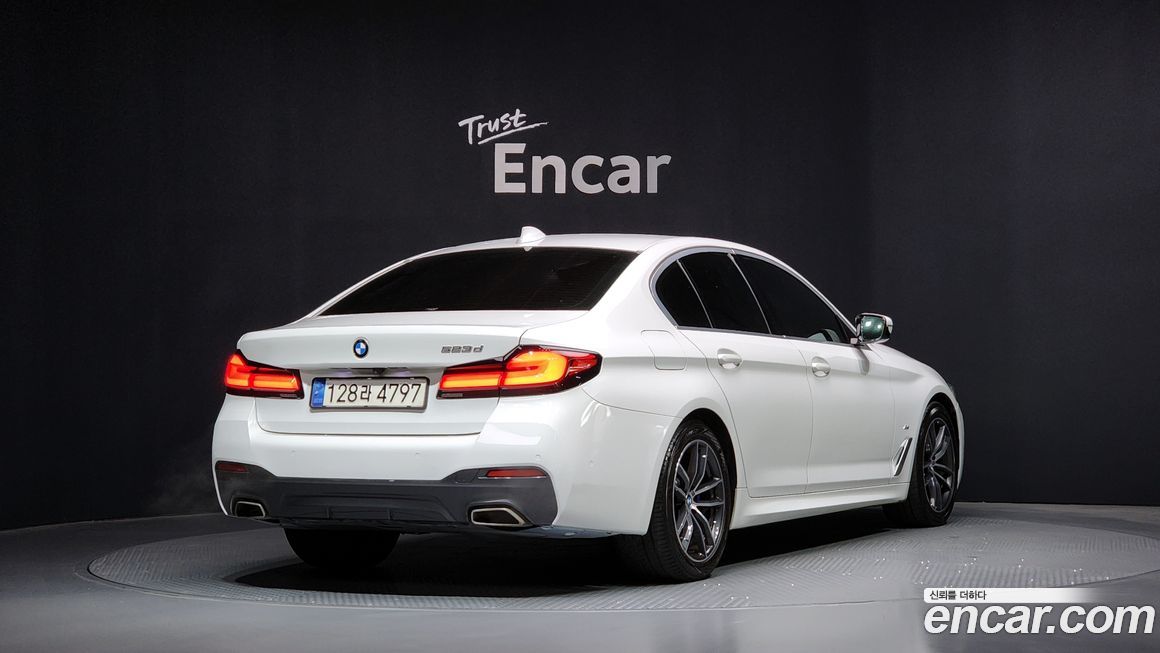 BMW 5-Series 2021
