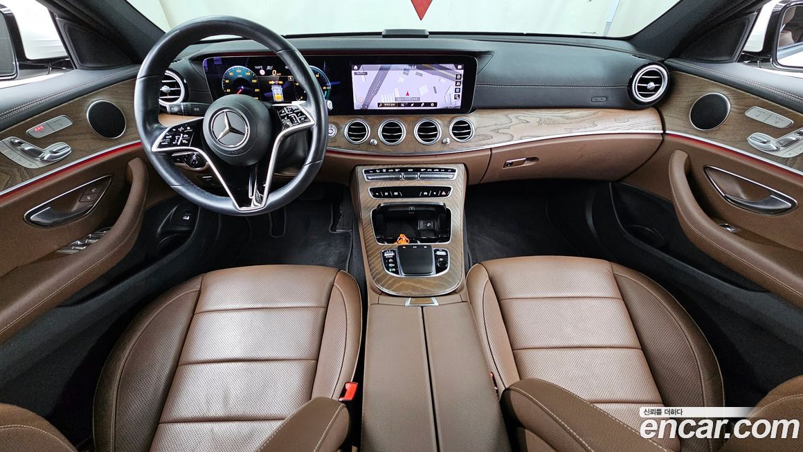 Mercedes-Benz E-Class 2021