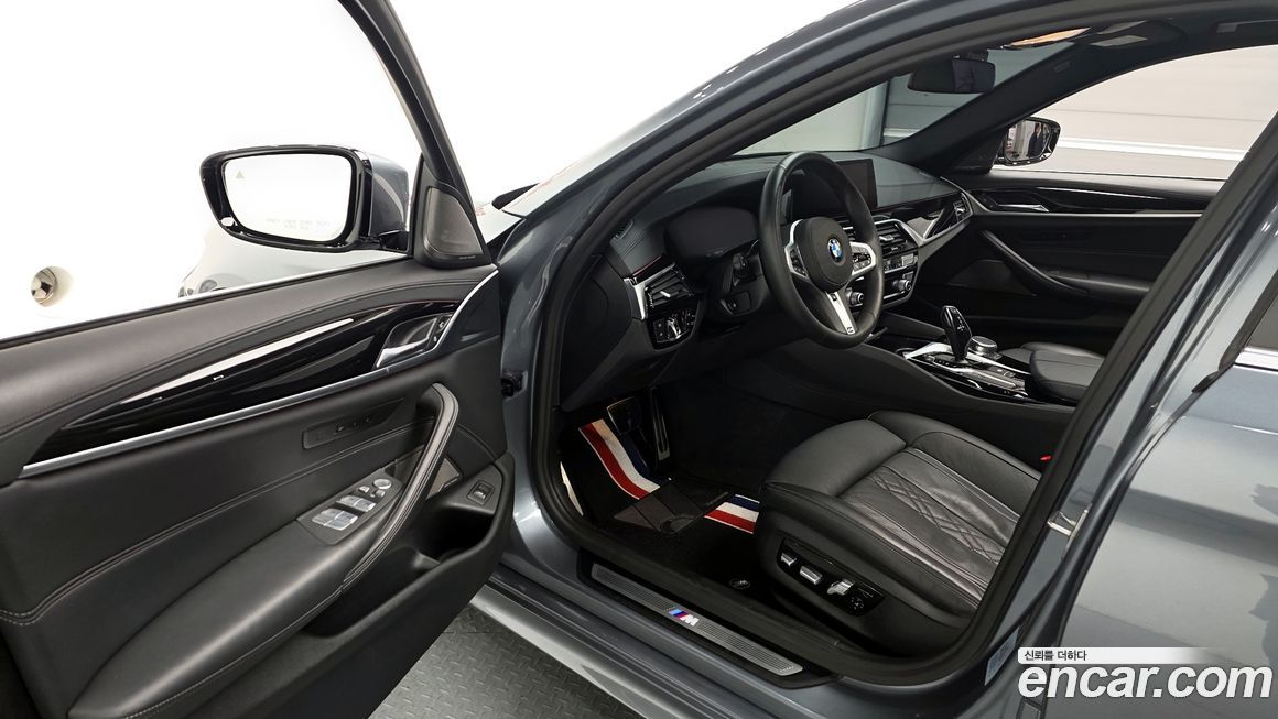 BMW 5-Series 2020