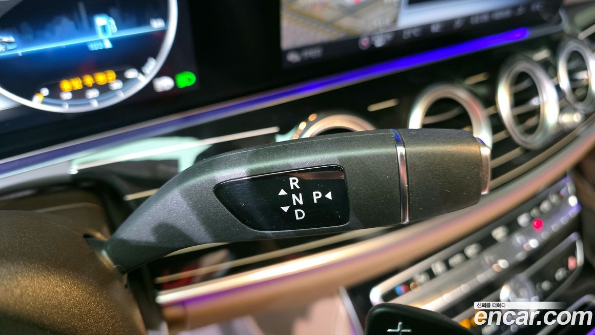 Mercedes-Benz E-Class 2020