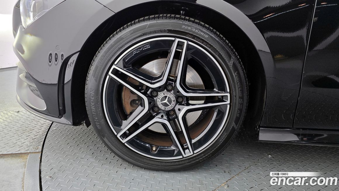 Mercedes-Benz CLA-Class 2022