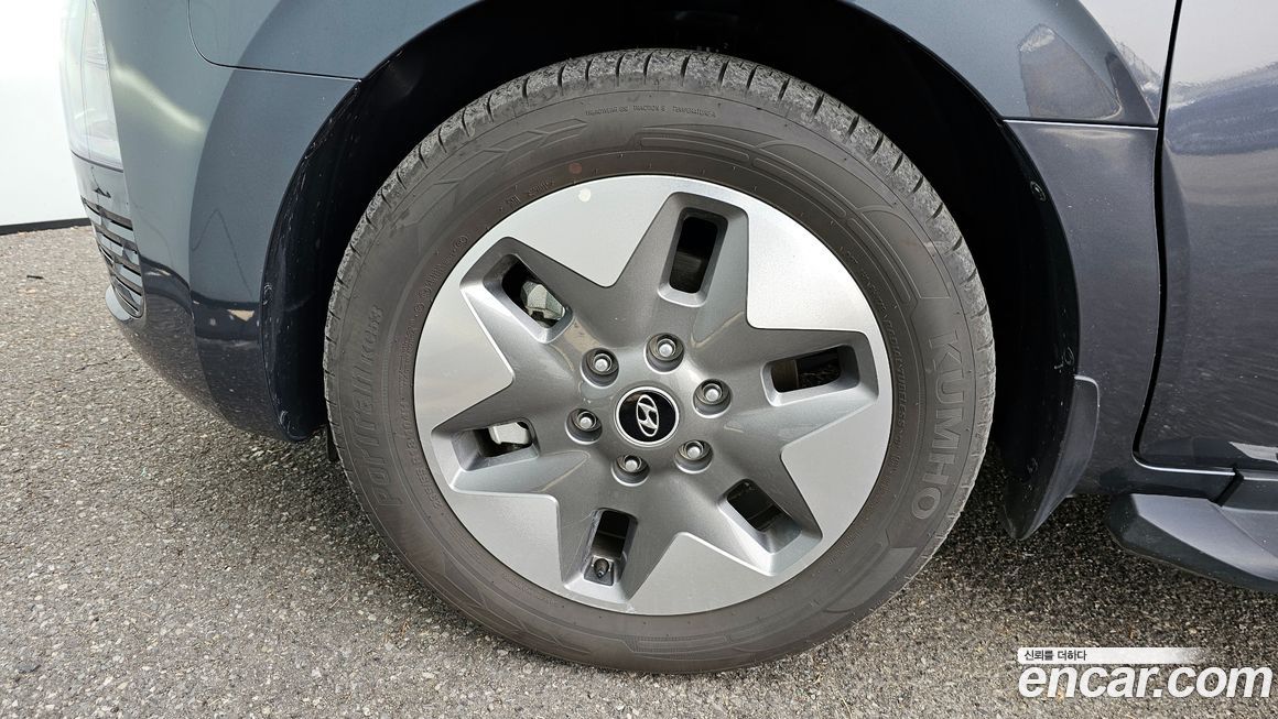 Hyundai Staria 2024