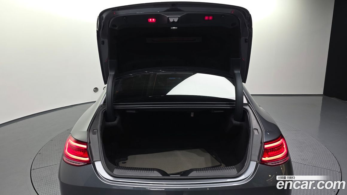 Mercedes-Benz CLS-Class 2019