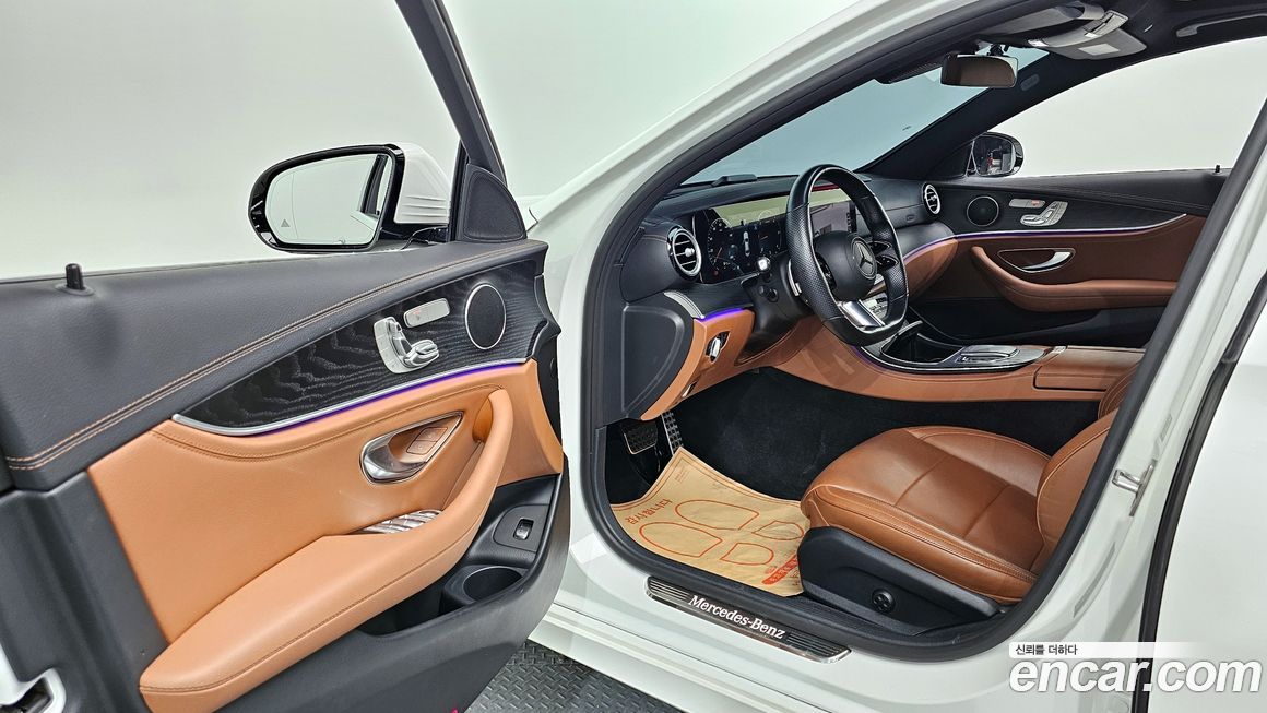 Mercedes-Benz E-Class 2021