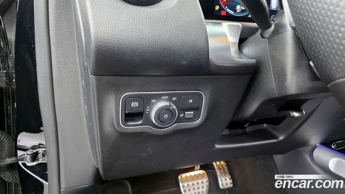 Mercedes-Benz GLB-Class 2022